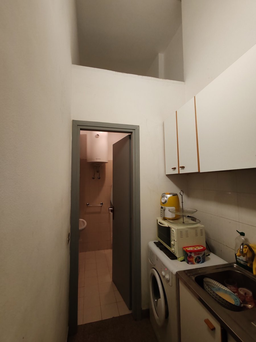 Bagno di Secret Courtyard Milano prima della ristrutturazione